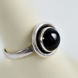 Round Green Ring - Circle Design Ring - Vintage Sterling Ring